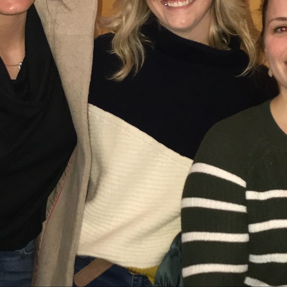 French Connection color block sweater - Picture 5 of 6